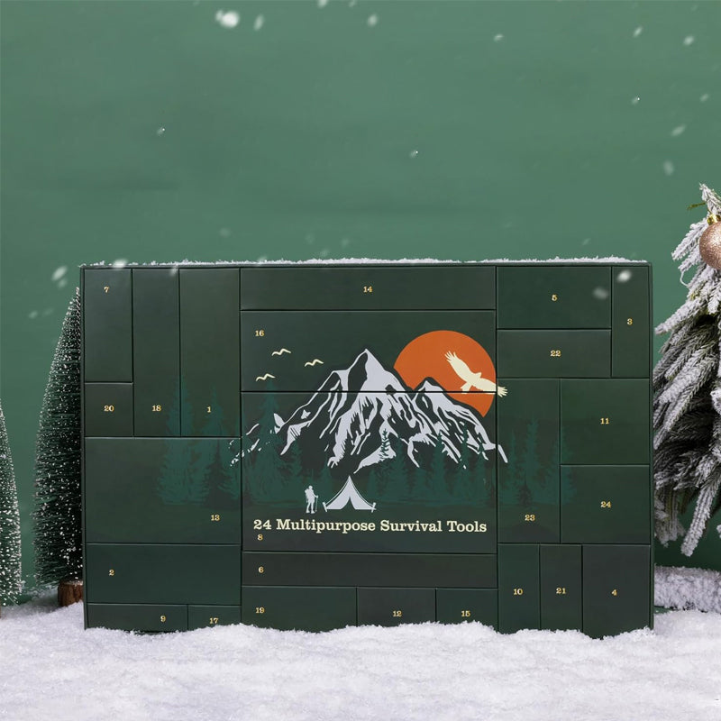 Grøn adventskalender med 24 nummererede låger og bjergmotiv