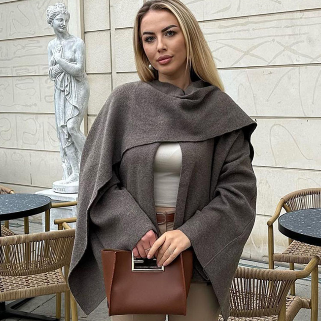 Althea | Asymmetrisk Poncho Damer
