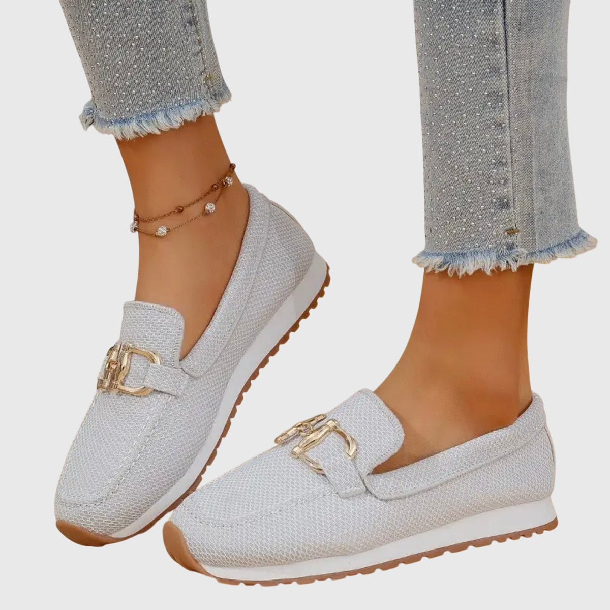 Dame loafersneakers med tekstureret overdel, rund tå og guldfarvet spænde