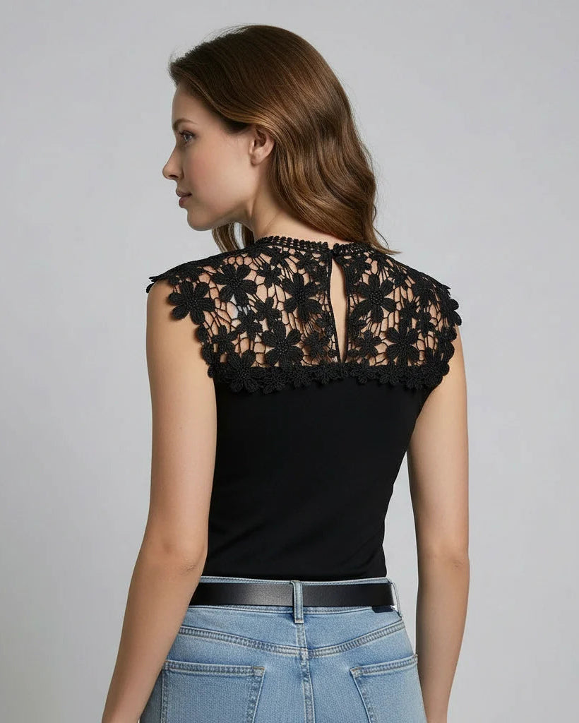 Celeste | Sort Blonde Top Med Elegant Spidsedetalje