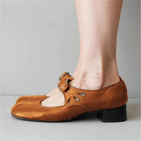 Isolde | Klassiske Mary Jane Pumps med Blokhæl