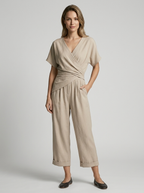 Elisea | Elegant Jumpsuit med V-Hals og Omslag