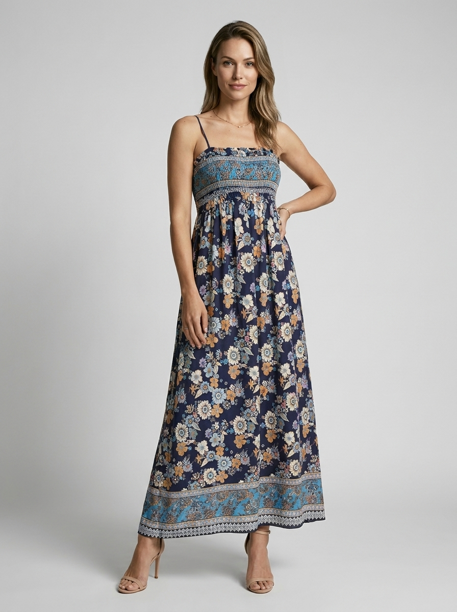 Marbella | Blomstret Maxi Kjole Med Slids Og Smock Overdel