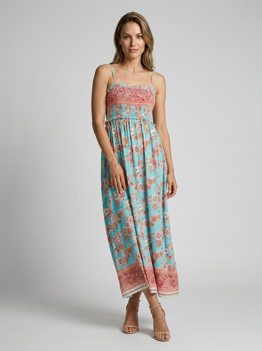 Marbella | Blomstret Maxi Kjole Med Slids Og Smock Overdel