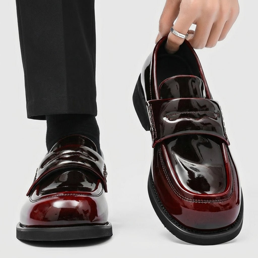 Adrian | Herre loafers i kunstlæder med blank finish