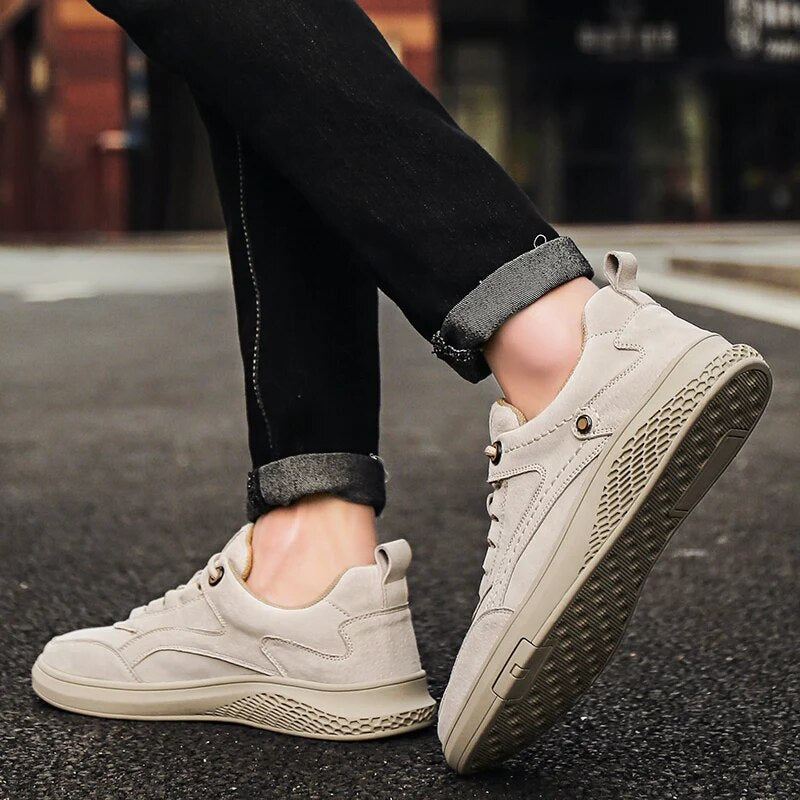 Ravello | Ruskind Sneakers Med Komfortsål Og Klassisk Design