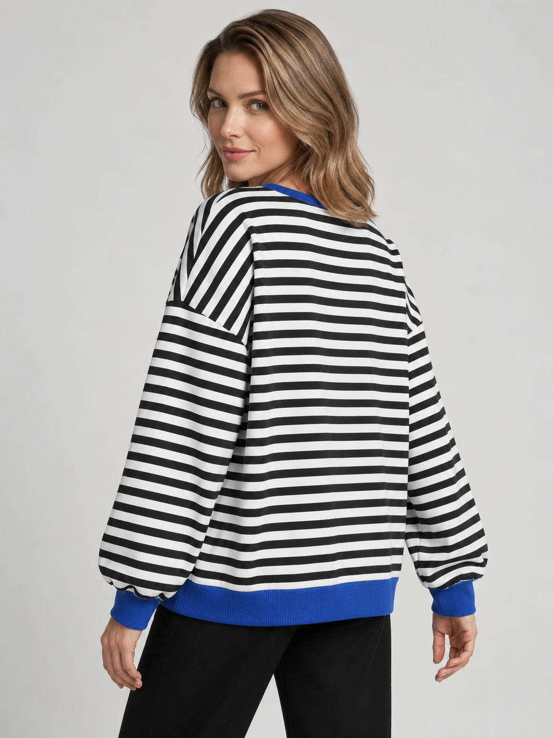 Elowen | Dame Stribet Sweatshirt