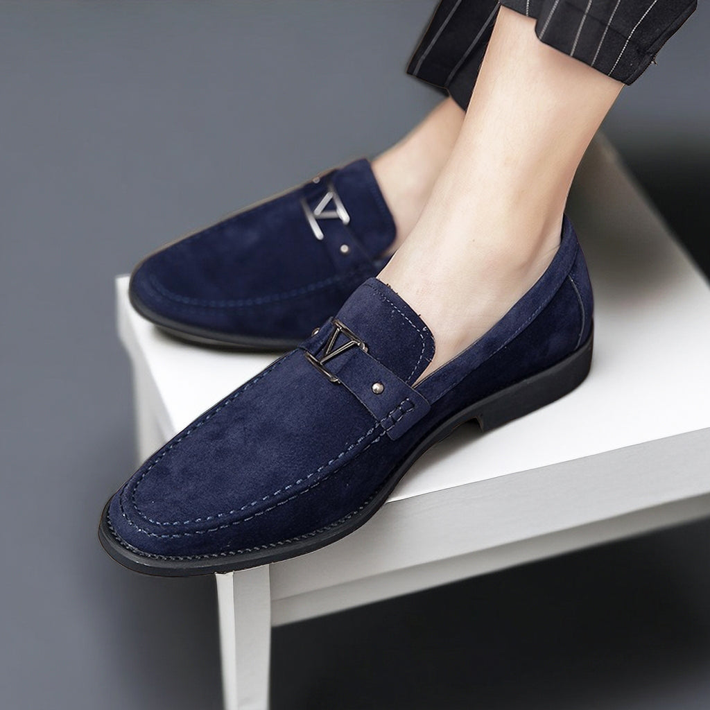 Antonio | Mocasines Hechos a Mano en Ante para Hombre con Hebillas de Metal Gunmetal