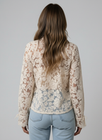 Elodie | Blondebluse med Transparent Design og Flare Ærmer