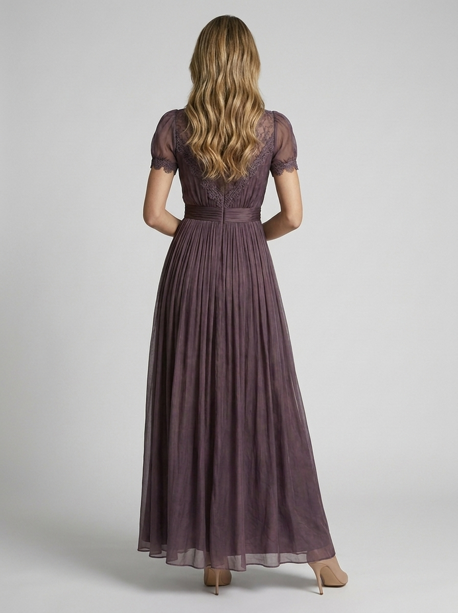 Arabella | Elegant Chiffon Maxikjole Med Blonder Og Drapering