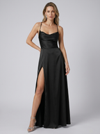 Aurélie | Robe maxi en satin avec fente haute et dos nu
