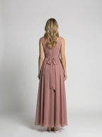 Serena | Elegante abito lungo con scollo a V e spacco