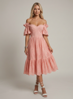 Eloria | Off-Shoulder Midi Kjole i Broderet Bomuld