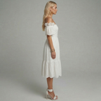 Eloria | Off-Shoulder Midi Kjole i Broderet Bomuld