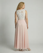 Isabella | Maxikjole med Blondeoverdel og Chiffon Nederdel
