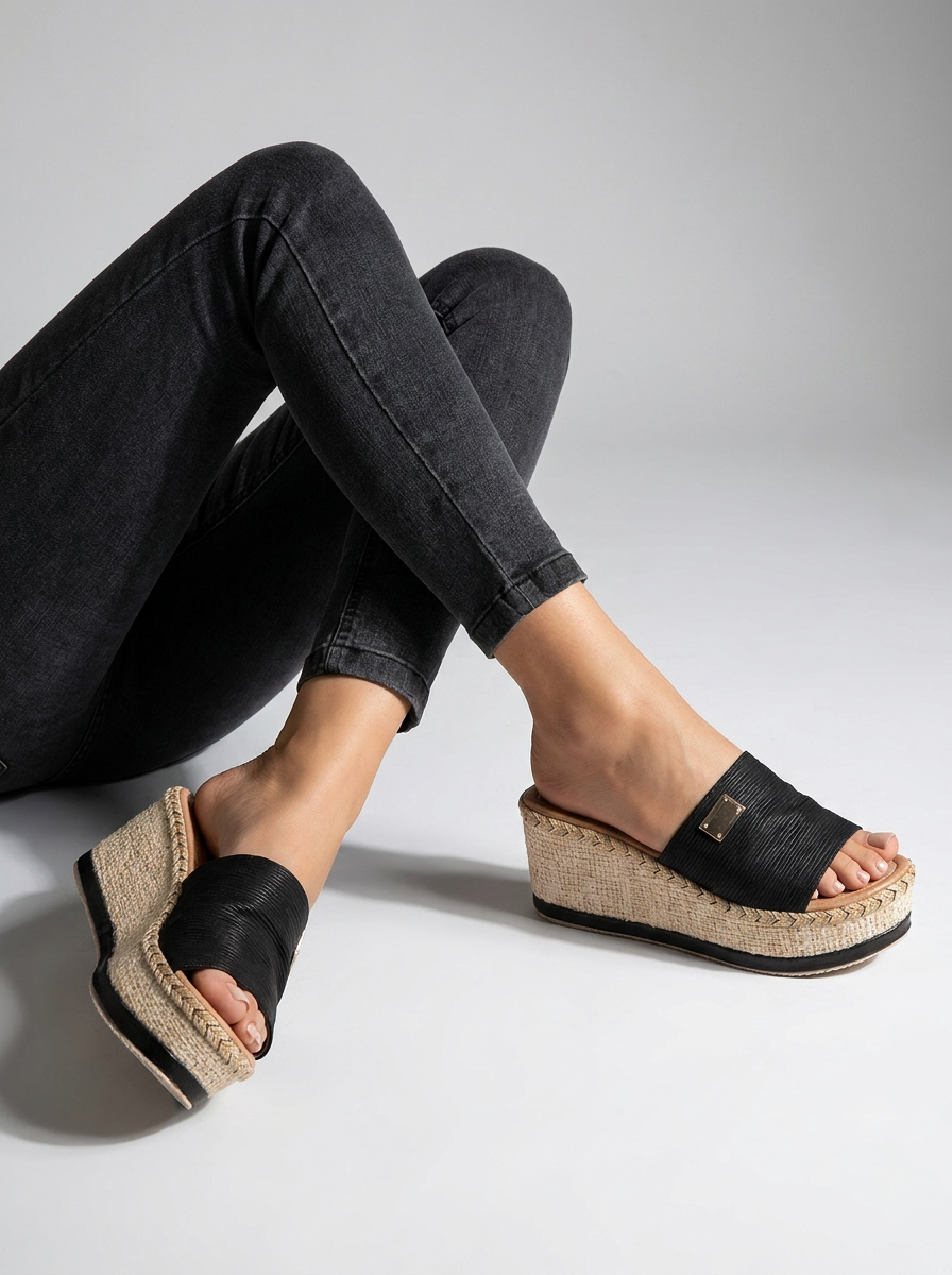 Solena | Plateau Slippers Med Flettet Sål