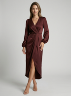 Arabella | Elegant Midikjole Med V-Udskæring & Draperet Slids