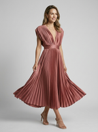 Elira | Abito midi plissettato con scollo a V elegante