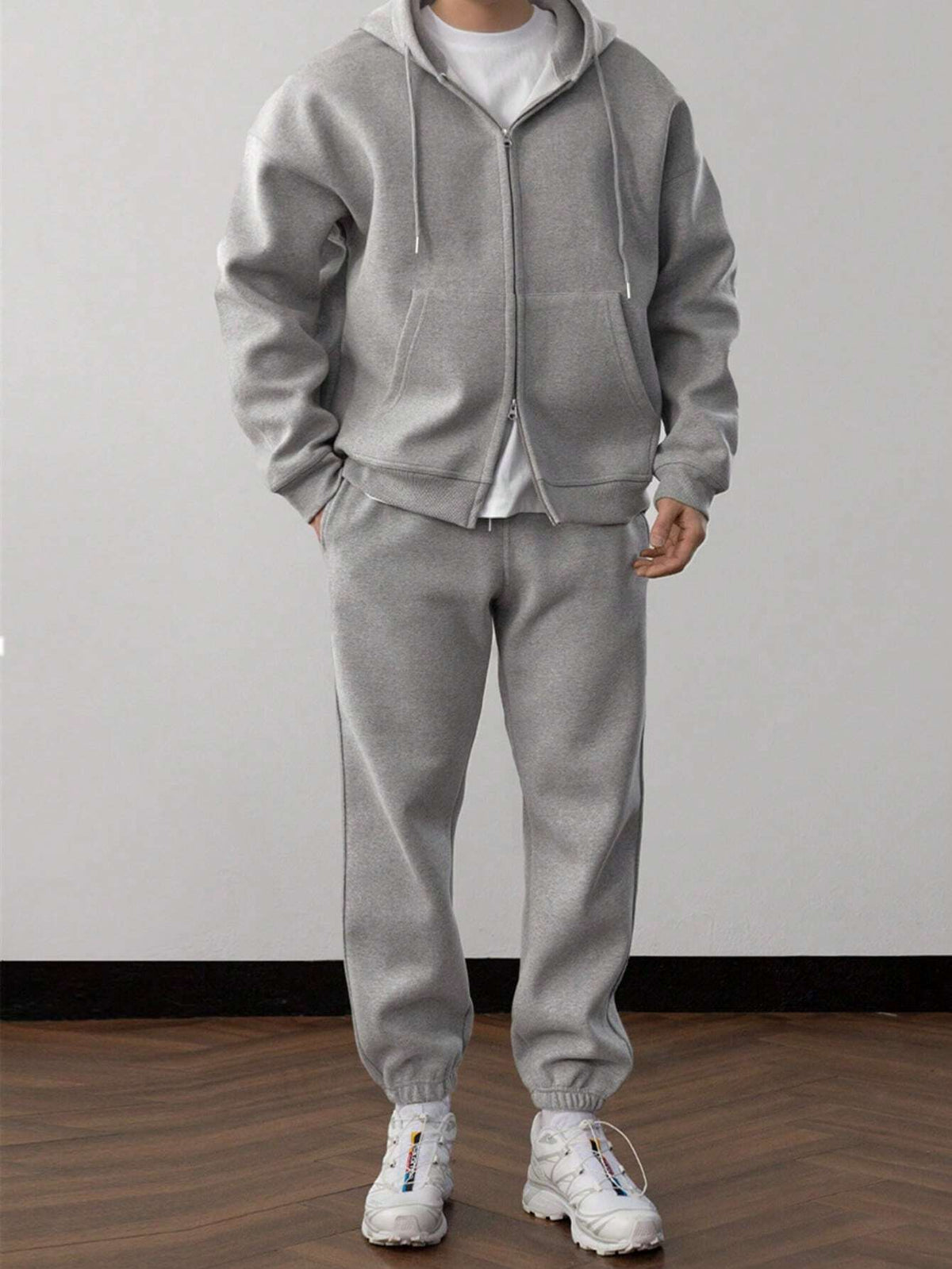 Leon | Men's fleece tracksuit with hoodie and trousers