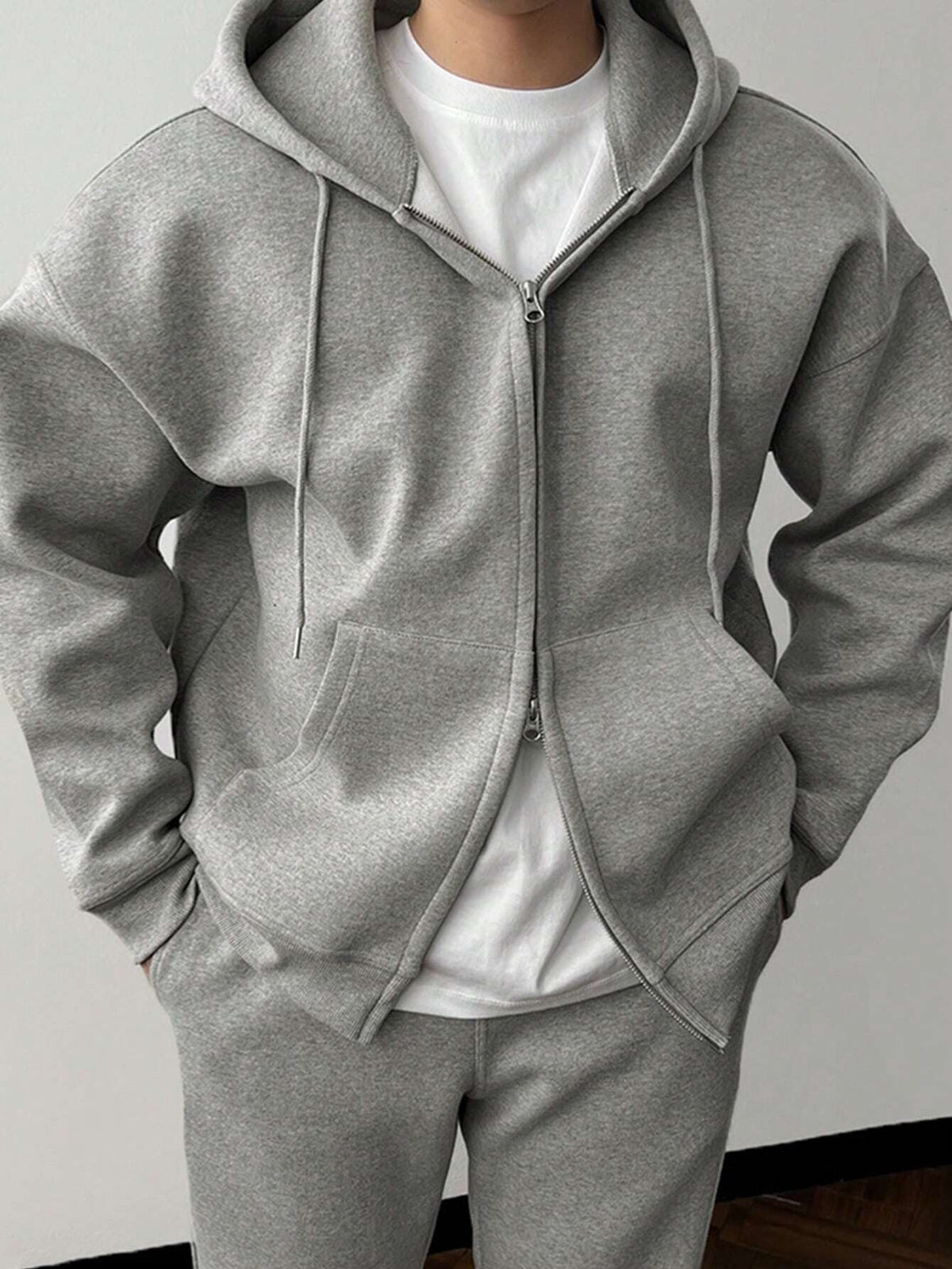Leon | Men's fleece tracksuit with hoodie and trousers
