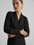 Elvira | Elegant Slå-Om Bluse Med V-Udskæring Og Drapering