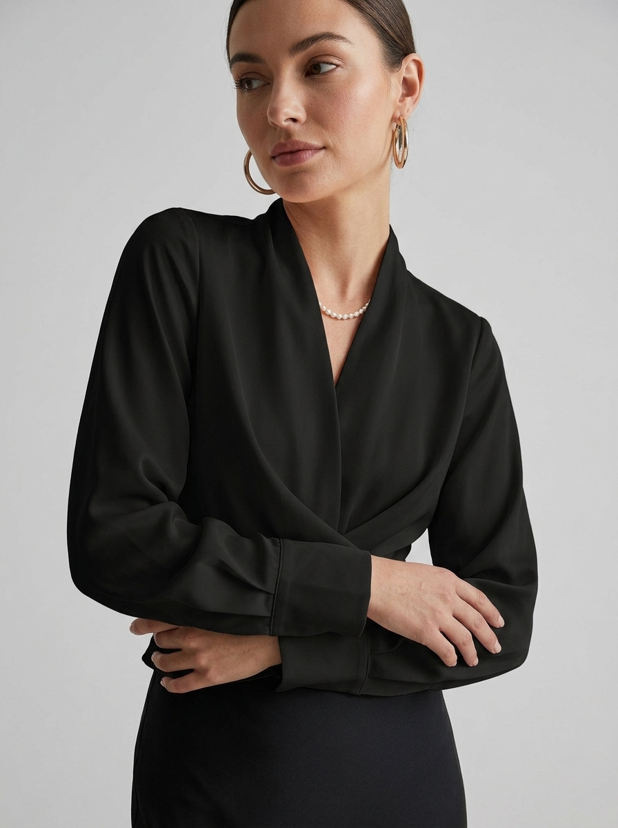 Elvira | Elegant Slå-Om Bluse Med V-Udskæring Og Drapering