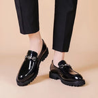 Montelaro | Mocassins en cuir avec boucle métallique et semelle épaisse