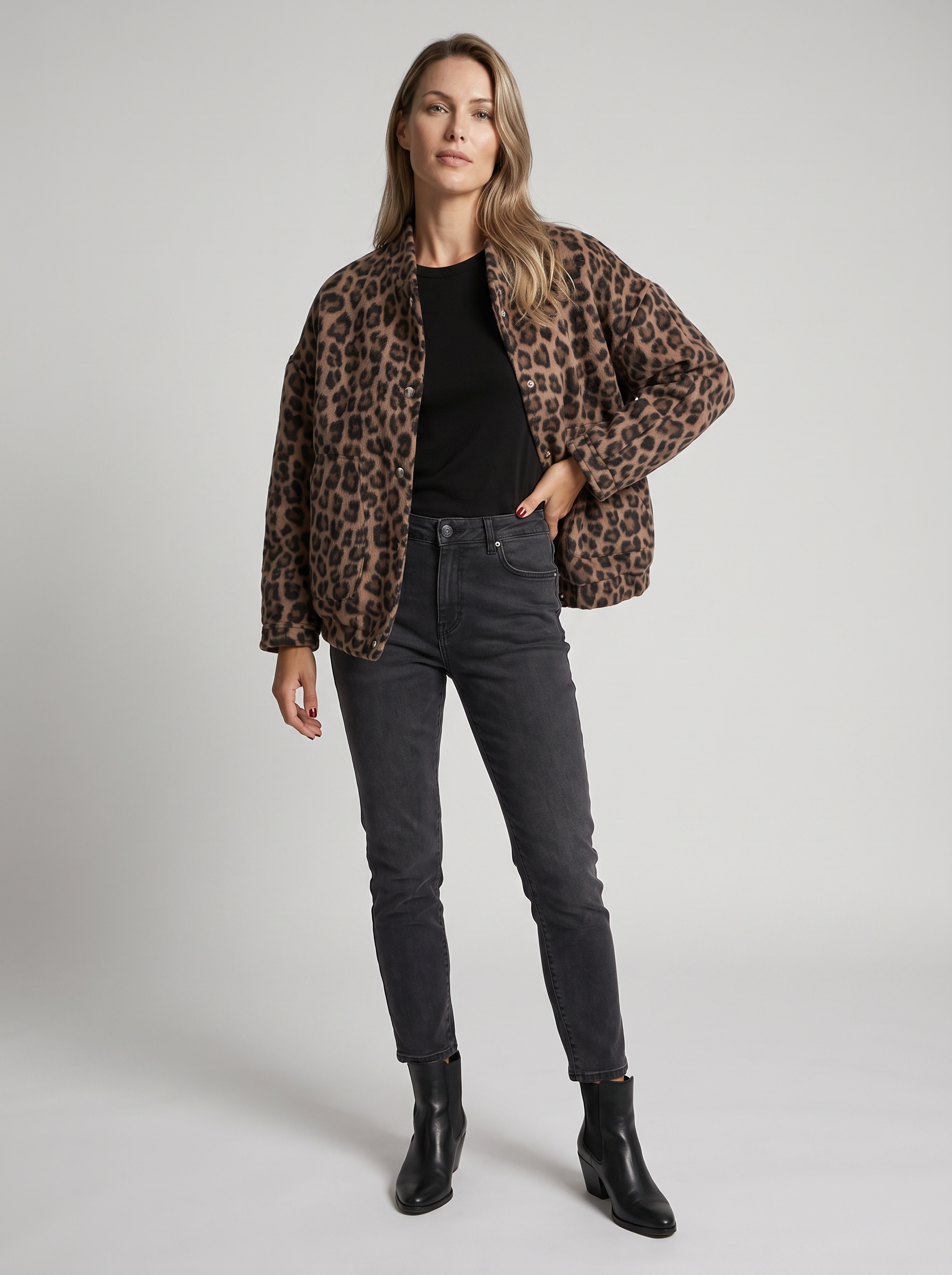 Amelie | Women's Leopard Bomber Jacket