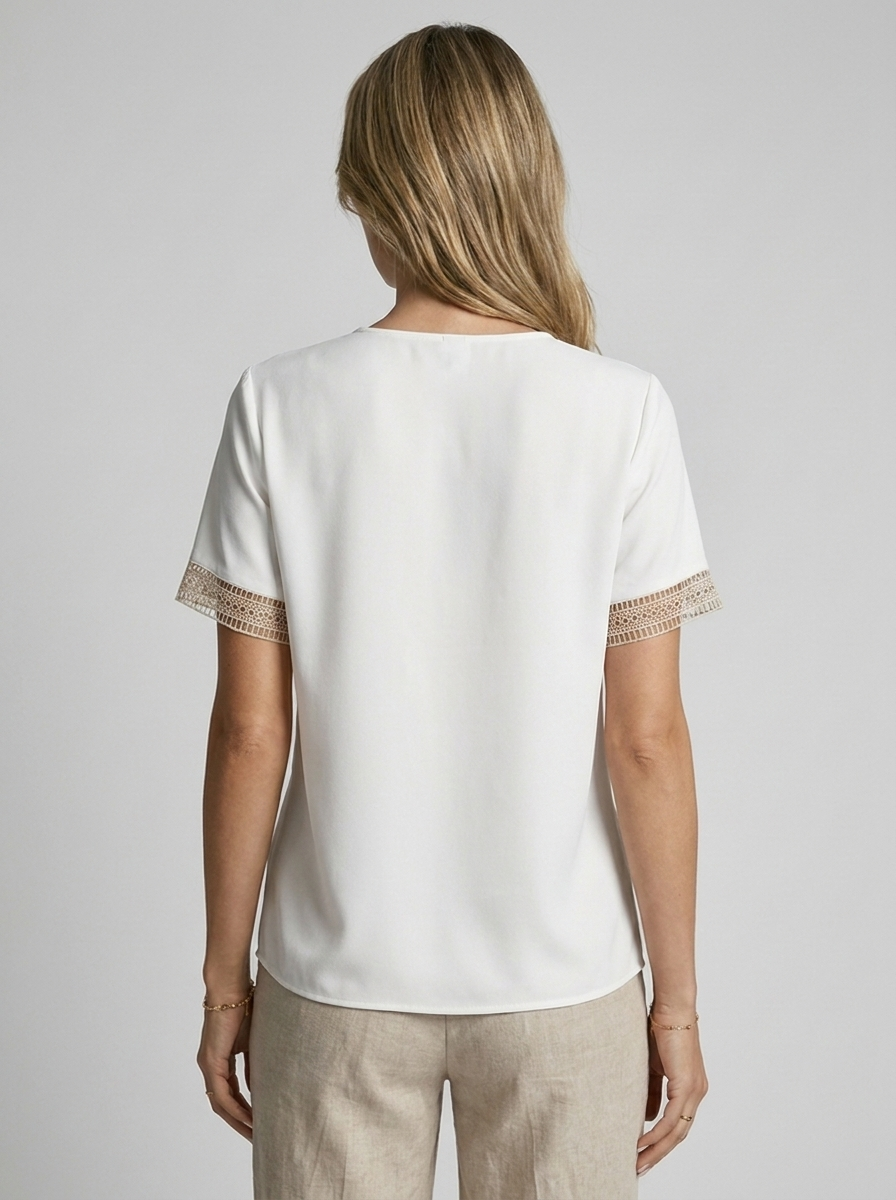 Leah | Elegant V-Hals Bluse Med Blondedetaljer