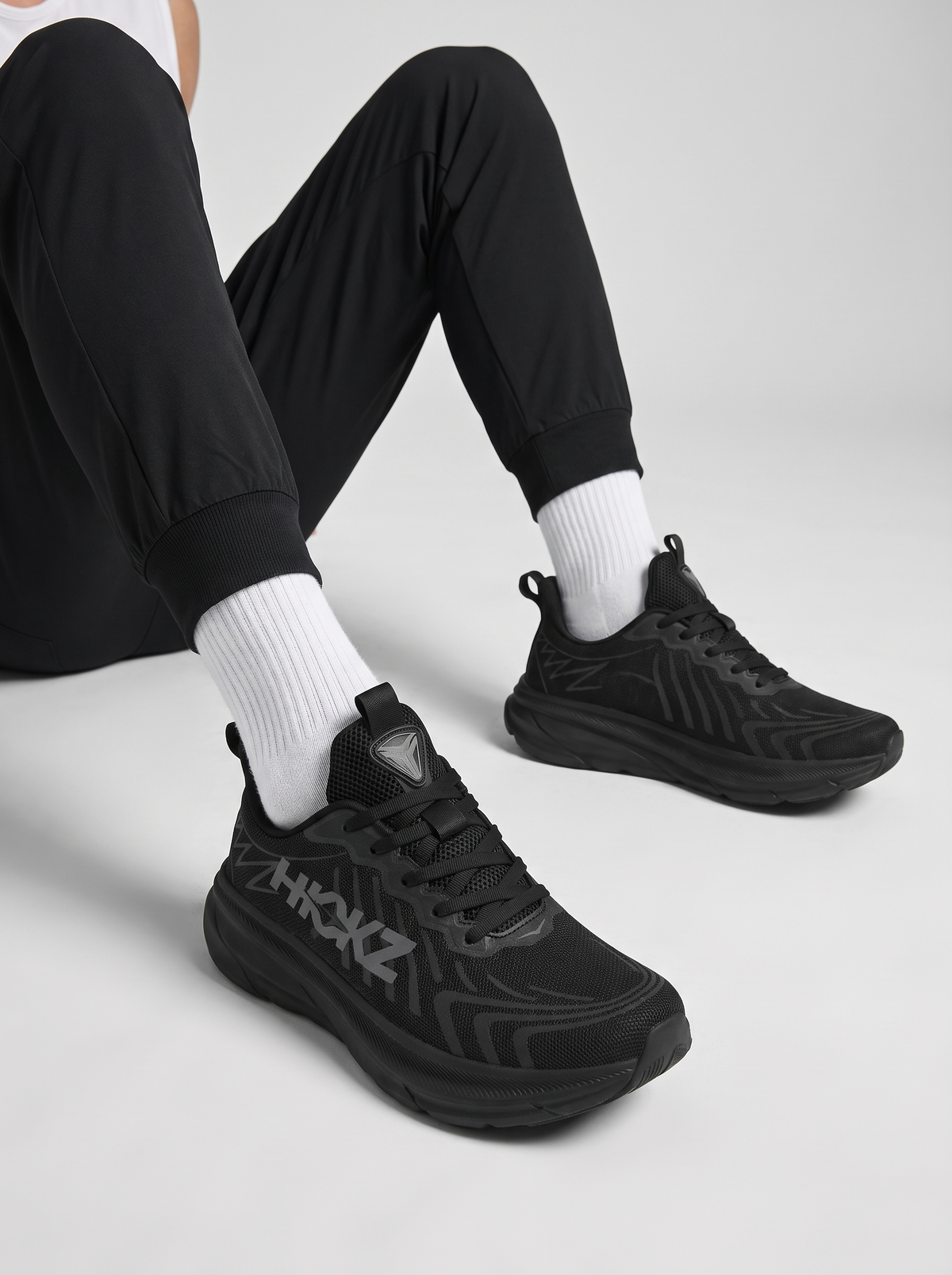 Nerio | Running Shoes with Cushion