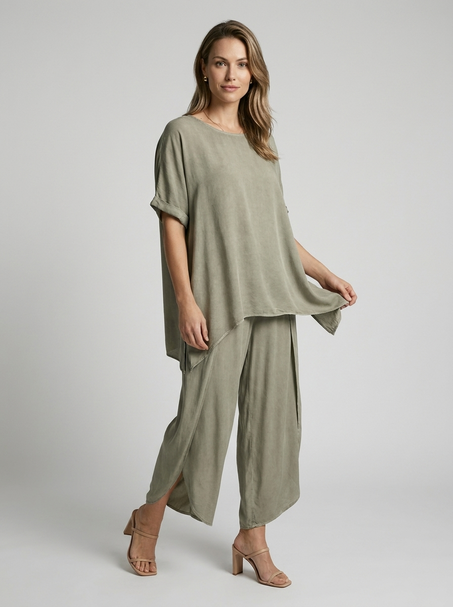Luca | Comfortable Two-Piece Women's Set with Blouse and Pants