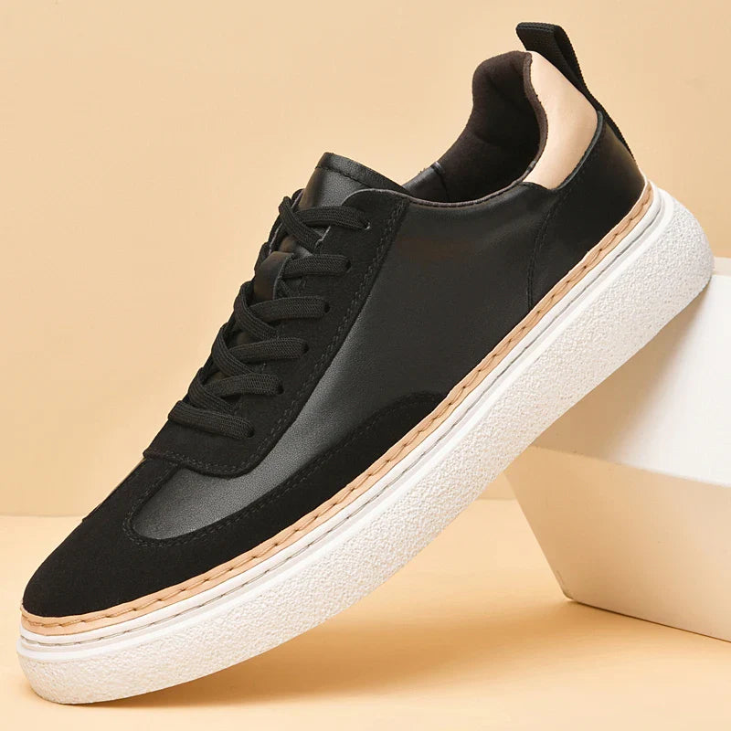 Alviero | Sneakers in pelle con dettagli in camoscio