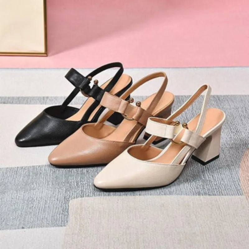Serelina | Elegante Pumps Med Rem Og Stabil Blokhæl