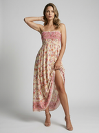 Marbella | Blomstret Maxi Kjole Med Slids Og Smock Overdel