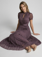 Arabella | Elegant Chiffon Maxikjole Med Blonder Og Drapering