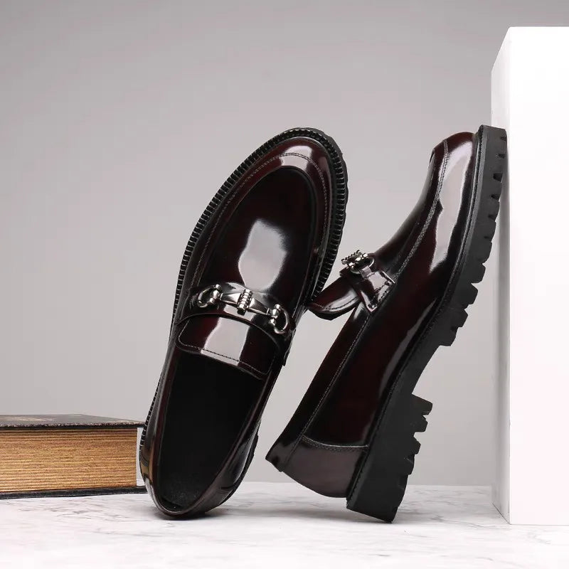 Montelaro | Mocassins en cuir avec boucle métallique et semelle épaisse