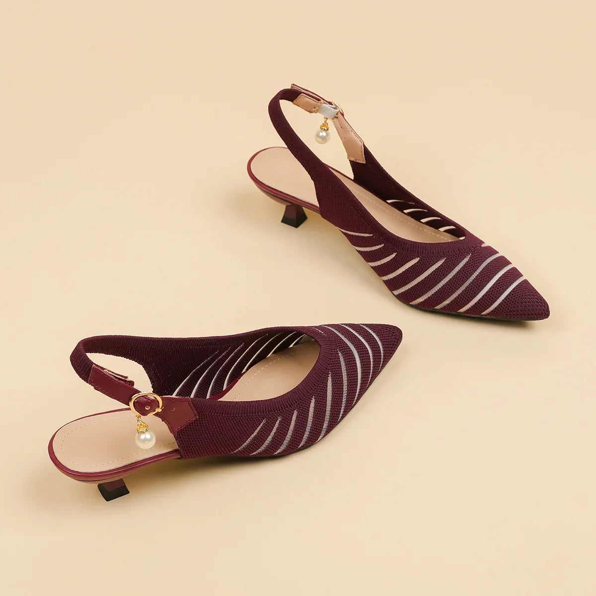 Selmira | Kitten Heels Med Spids Tå Og Slingback Design
