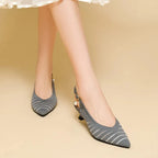 Selmira | Kitten Heels Med Spids Tå Og Slingback Design