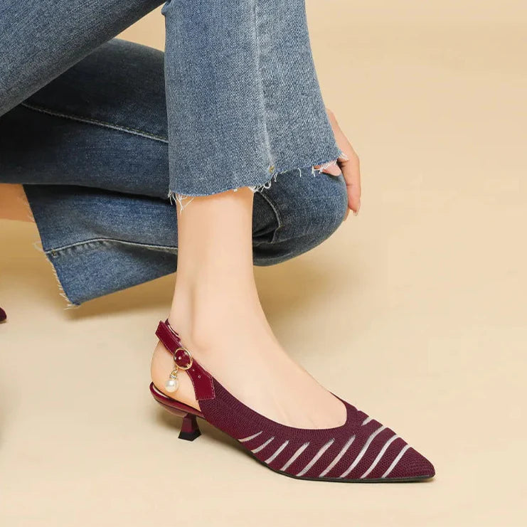Selmira | Kitten Heels Med Spids Tå Og Slingback Design