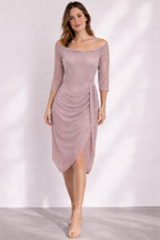 Alessia | Off-Shoulder Midi Kjole med Draperet Silhuet