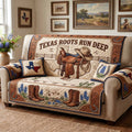 Quiltet beige møbelovertræk med westernmotiv på sofa