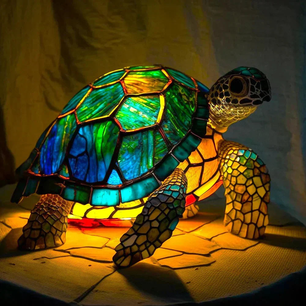 Aurora | Stained glass table lamp with animal motif