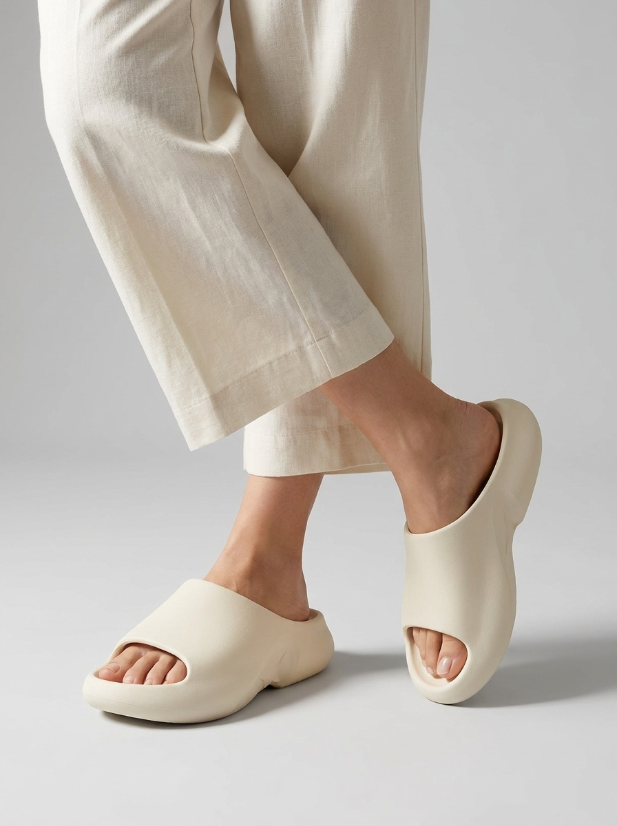 Evoke | Sandali Minimalisti con Comfort Ergonomico