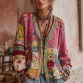 Lyserød damecardigan med blomstret patchwork, V-hals og lange ærmer