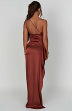Alessia | One-Shoulder Satin Kjole