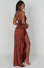 Alessia | One-Shoulder Satin Kjole