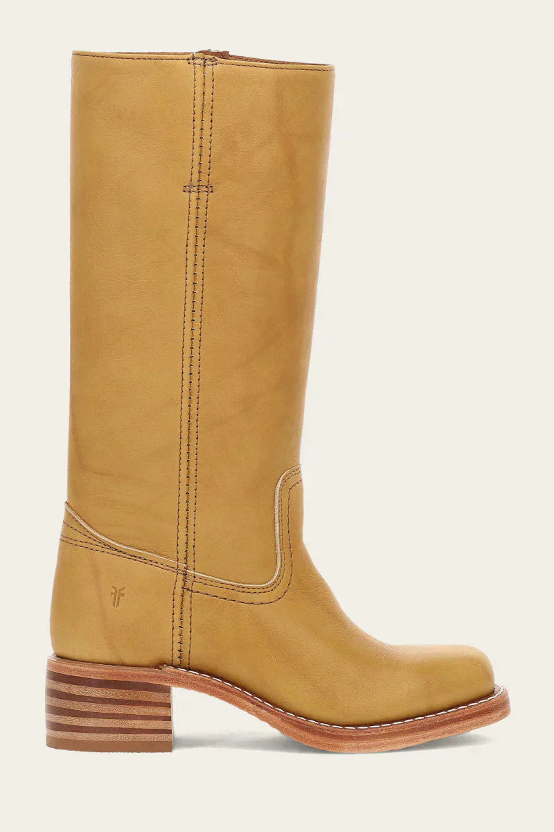 Dame støvler med højt skaft, synlige stikninger og lagdelt blokhæl