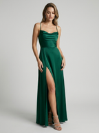Aurélie | Robe maxi en satin avec fente haute et dos nu