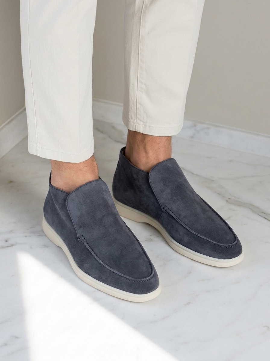 Alvaro | Mocassini classici in suede con design minimalista