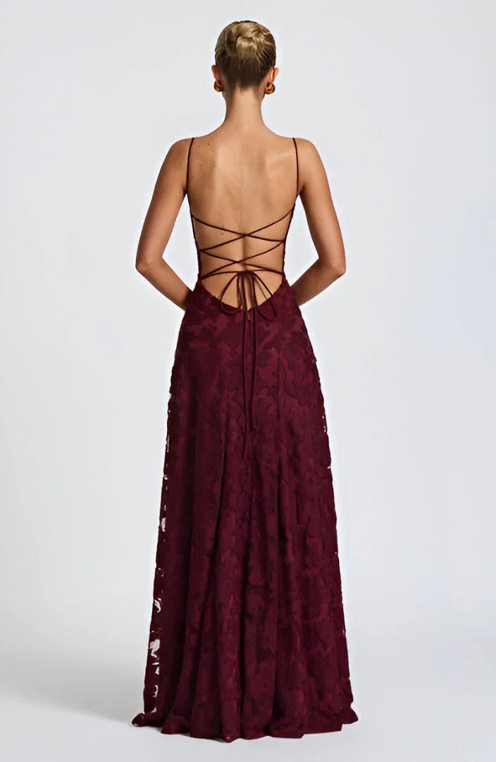 Lunara | Elegant Maxi Kjole Med Spaghettistropper Og Blomstret Struktur